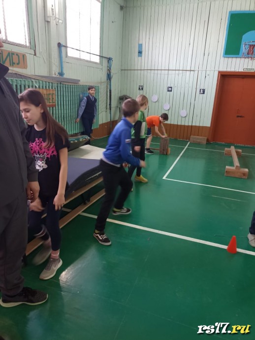 Полоса препятствий посвященная дню защитника отечества &laquo;Богатырские потешки&raquo; 1-4 классы 2