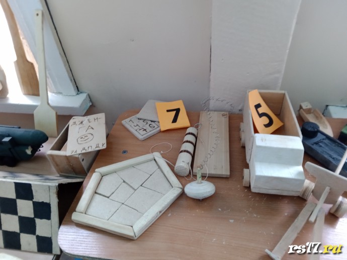 Выставка творческих работ "Мастерами славится Россия" 0