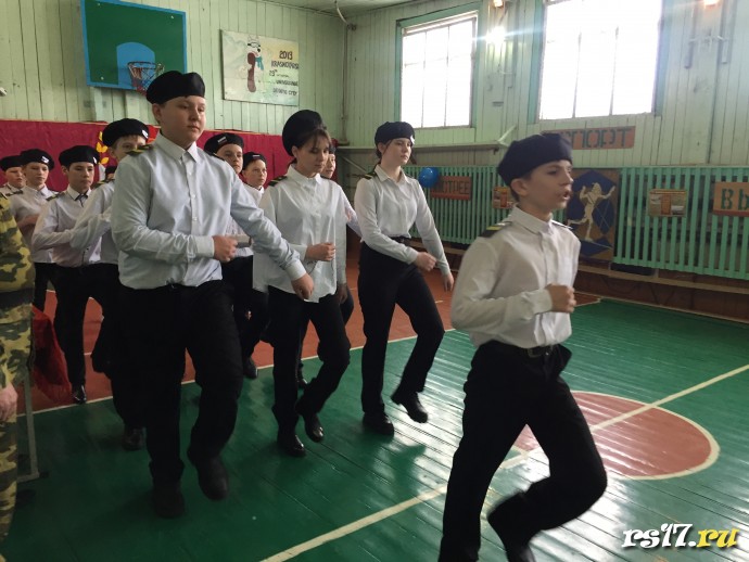 6а класс на конкурсе &laquo;Смотр песни и строя&raquo;, посвящённого Дню Защитника Отечества 3