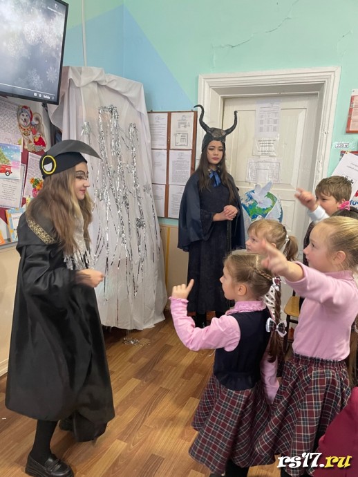 Новый год в школьной библиотеке 1