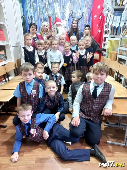 Новый год в школьной библиотеке 0