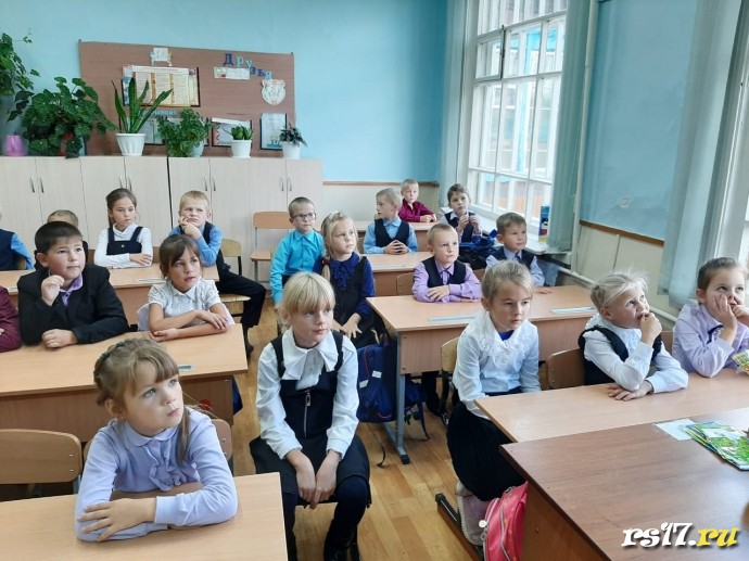 Посвящение в пешеходы учащихся 1 класса 3