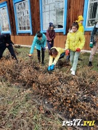 7 Б класс 2021-2022 учебный год Участие в акции "Чистый поселок" 7 Б класс 2021-2022 учебный год Участие в акции "Чистый поселок"