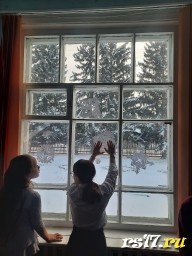 Украшение класса к новому году! Украшение класса к новому году!